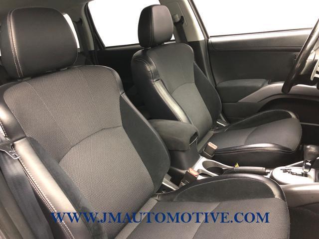 2011 Mitsubishi Outlander 4WD 4dr GT, available for sale in Naugatuck, Connecticut | J&M Automotive Sls&Svc LLC. Naugatuck, Connecticut 2011 Mitsubishi Outlander 4WD 4dr GT, available for sale in Naugatuck, Connecticut | J&M Automotive Sls&Svc LLC. Naugatuck, Connecticut
