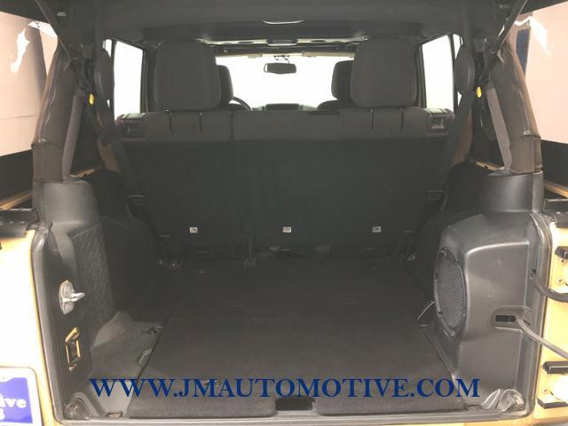 Used Jeep Wrangler Unlimited 4WD 4dr Sahara 2013 | J&M Automotive Sls&Svc LLC. Naugatuck, Connecticut Used Jeep Wrangler Unlimited 4WD 4dr Sahara 2013 | J&M Automotive Sls&Svc LLC. Naugatuck, Connecticut