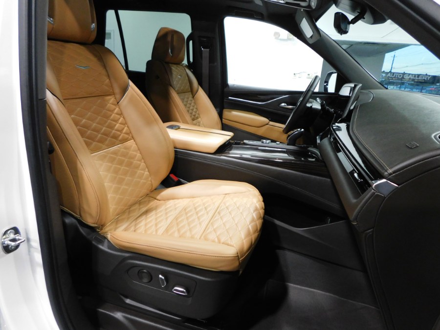 2023 Cadillac Escalade 4WD 4dr Premium Luxury, available for sale in Lodi, New Jersey | Soliman Motors. Lodi, New Jersey 2023 Cadillac Escalade 4WD 4dr Premium Luxury, available for sale in Lodi, New Jersey | Soliman Motors. Lodi, New Jersey