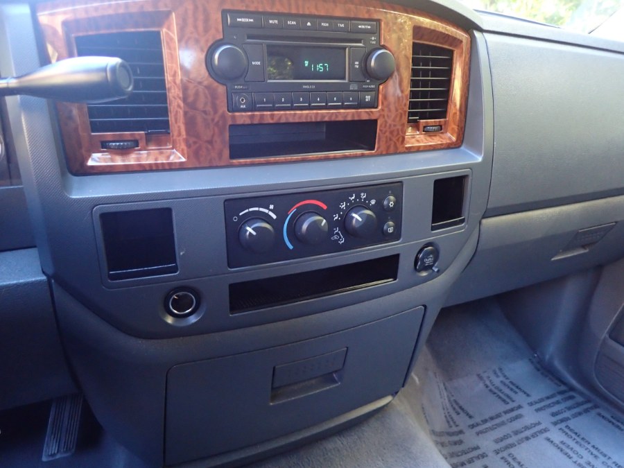 Used Dodge Ram 1500 4dr Quad Cab 140.5 SLT 2006 | Eagleville Motors. Storrs, Connecticut Used Dodge Ram 1500 4dr Quad Cab 140.5 SLT 2006 | Eagleville Motors. Storrs, Connecticut