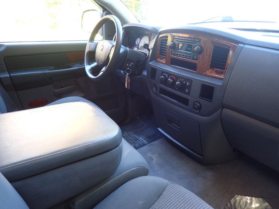 Used Dodge Ram 1500 4dr Quad Cab 140.5 SLT 2006 | Eagleville Motors. Storrs, Connecticut Used Dodge Ram 1500 4dr Quad Cab 140.5 SLT 2006 | Eagleville Motors. Storrs, Connecticut
