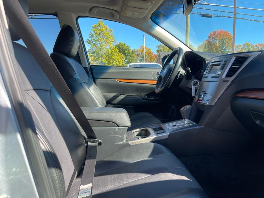 Used Subaru Outback 4dr Wgn H4 Auto 2.5i Limited 2014 | Merrimack Autosport. Merrimack, New Hampshire Used Subaru Outback 4dr Wgn H4 Auto 2.5i Limited 2014 | Merrimack Autosport. Merrimack, New Hampshire