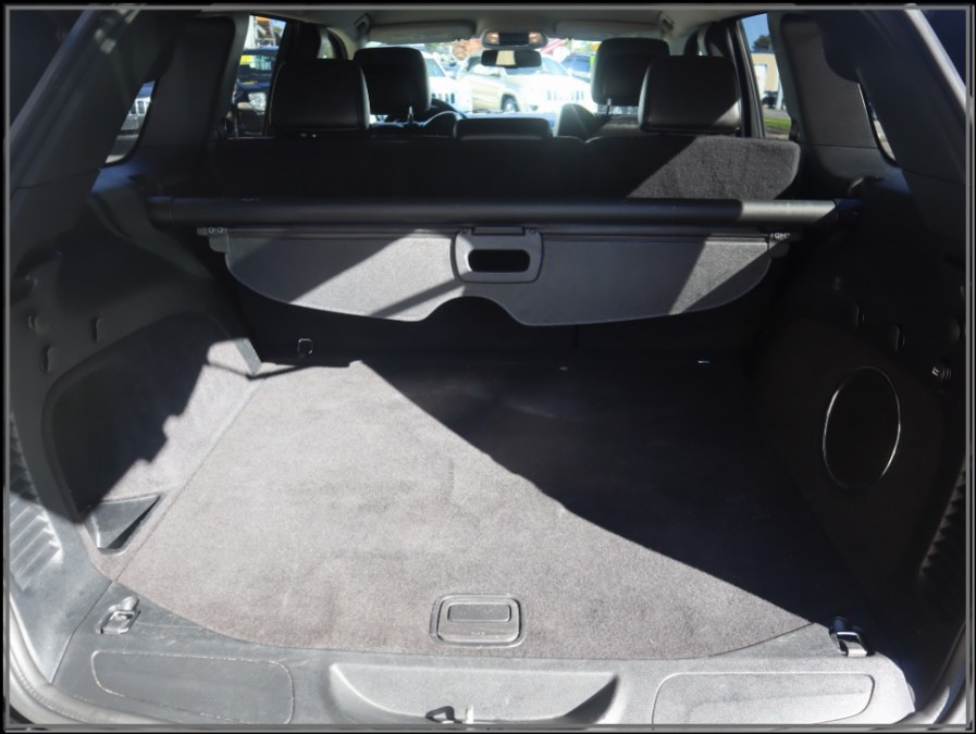 2011 Jeep Grand Cherokee 4WD 4dr Laredo, available for sale in Huntington Station, New York | My Auto Inc.. Huntington Station, New York 2011 Jeep Grand Cherokee 4WD 4dr Laredo, available for sale in Huntington Station, New York | My Auto Inc.. Huntington Station, New York