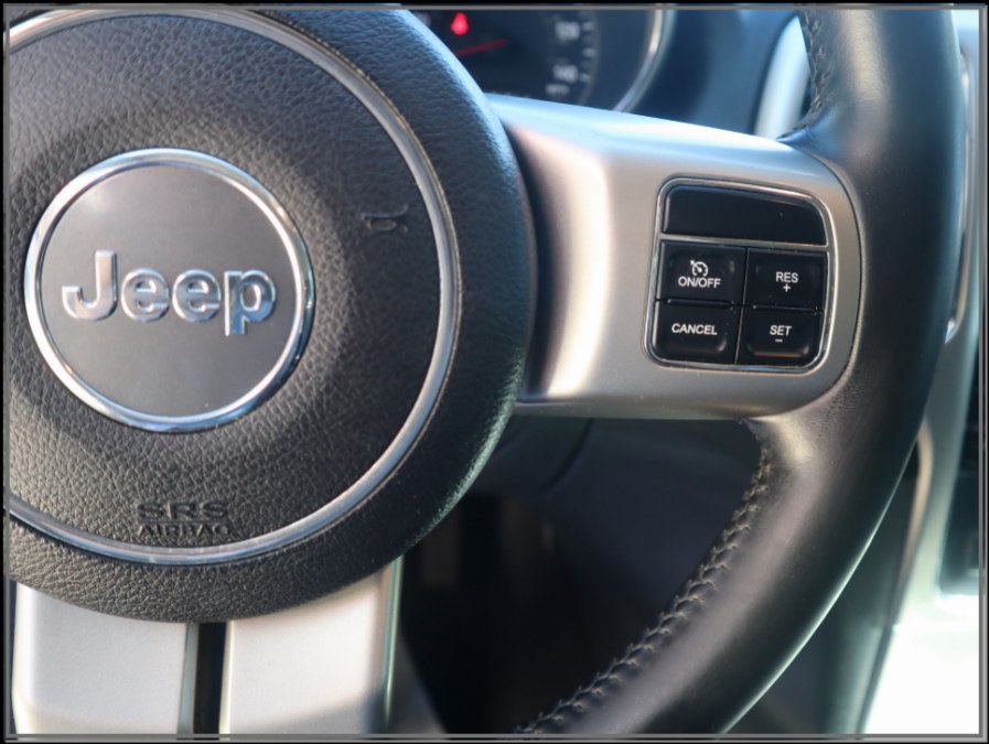2011 Jeep Grand Cherokee 4WD 4dr Laredo, available for sale in Huntington Station, New York | My Auto Inc.. Huntington Station, New York 2011 Jeep Grand Cherokee 4WD 4dr Laredo, available for sale in Huntington Station, New York | My Auto Inc.. Huntington Station, New York