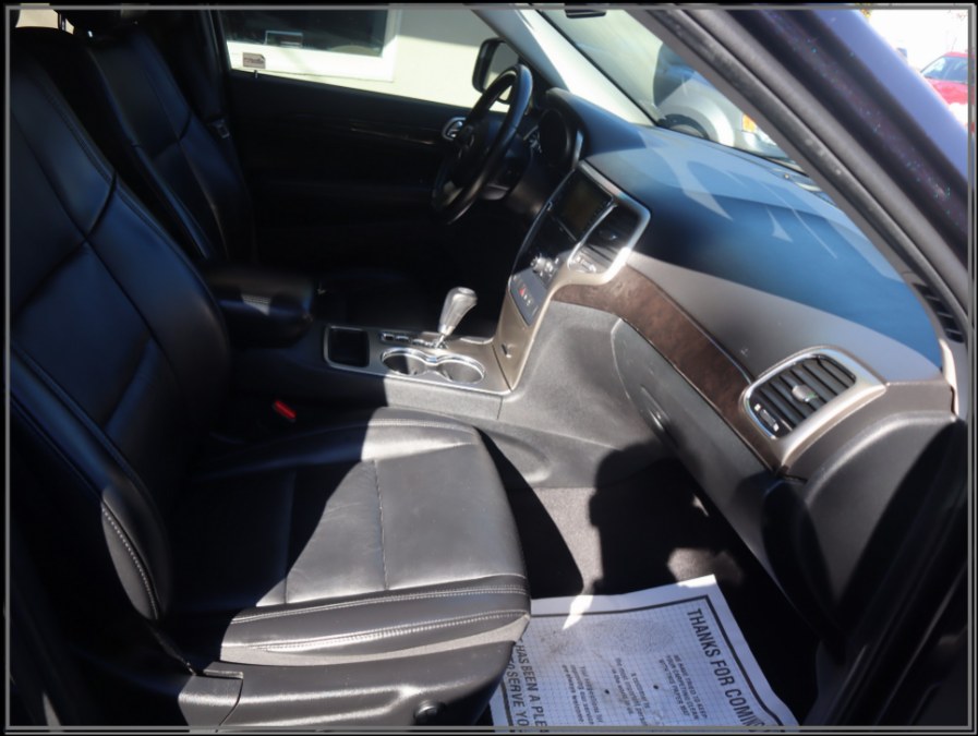 2011 Jeep Grand Cherokee 4WD 4dr Laredo, available for sale in Huntington Station, New York | My Auto Inc.. Huntington Station, New York 2011 Jeep Grand Cherokee 4WD 4dr Laredo, available for sale in Huntington Station, New York | My Auto Inc.. Huntington Station, New York