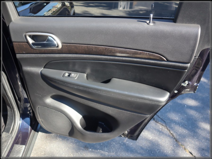 2011 Jeep Grand Cherokee 4WD 4dr Laredo, available for sale in Huntington Station, New York | My Auto Inc.. Huntington Station, New York 2011 Jeep Grand Cherokee 4WD 4dr Laredo, available for sale in Huntington Station, New York | My Auto Inc.. Huntington Station, New York