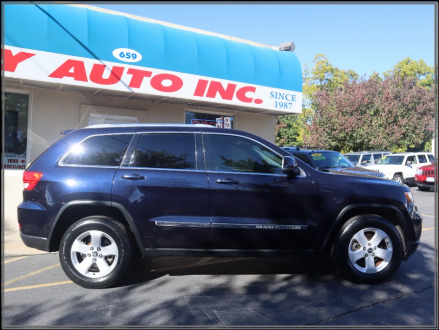 2011 Jeep Grand Cherokee 4WD 4dr Laredo, available for sale in Huntington Station, New York | My Auto Inc.. Huntington Station, New York 2011 Jeep Grand Cherokee 4WD 4dr Laredo, available for sale in Huntington Station, New York | My Auto Inc.. Huntington Station, New York