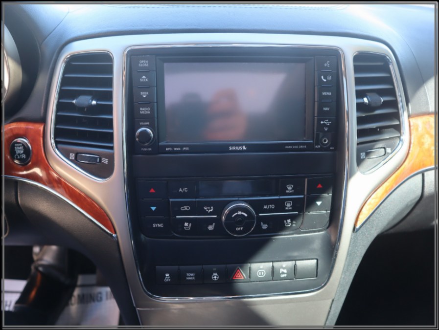 2011 Jeep Grand Cherokee 4WD 4dr Overland, available for sale in Huntington Station, New York | My Auto Inc.. Huntington Station, New York 2011 Jeep Grand Cherokee 4WD 4dr Overland, available for sale in Huntington Station, New York | My Auto Inc.. Huntington Station, New York