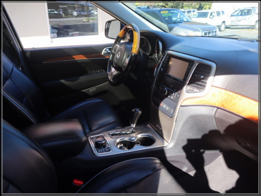 2011 Jeep Grand Cherokee 4WD 4dr Overland, available for sale in Huntington Station, New York | My Auto Inc.. Huntington Station, New York 2011 Jeep Grand Cherokee 4WD 4dr Overland, available for sale in Huntington Station, New York | My Auto Inc.. Huntington Station, New York