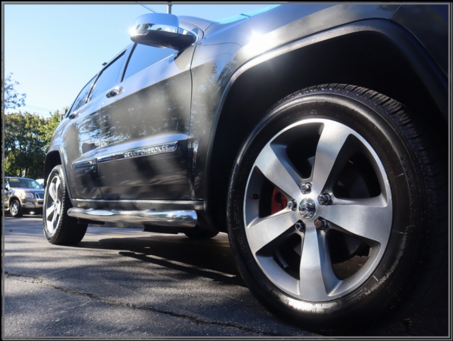2011 Jeep Grand Cherokee 4WD 4dr Overland, available for sale in Huntington Station, New York | My Auto Inc.. Huntington Station, New York 2011 Jeep Grand Cherokee 4WD 4dr Overland, available for sale in Huntington Station, New York | My Auto Inc.. Huntington Station, New York