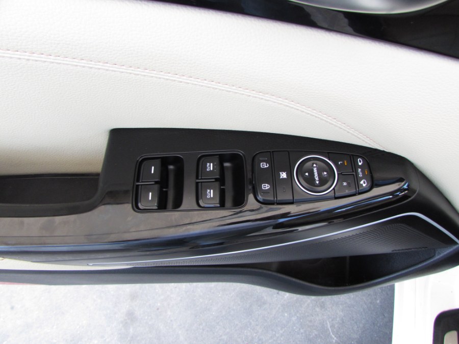 2017 Kia Cadenza Limited Sedan, available for sale in Orlando, Florida | VIP Auto Enterprise, Inc. Orlando, Florida 2017 Kia Cadenza Limited Sedan, available for sale in Orlando, Florida | VIP Auto Enterprise, Inc. Orlando, Florida