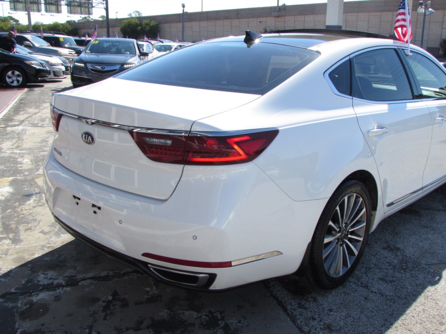 2017 Kia Cadenza Limited Sedan, available for sale in Orlando, Florida | VIP Auto Enterprise, Inc. Orlando, Florida 2017 Kia Cadenza Limited Sedan, available for sale in Orlando, Florida | VIP Auto Enterprise, Inc. Orlando, Florida