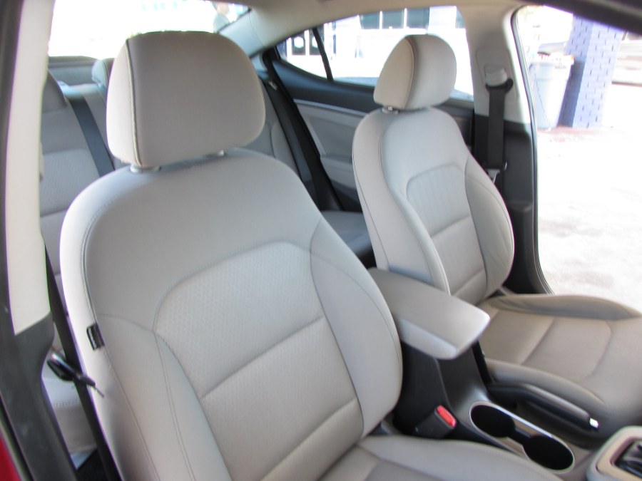 Used Hyundai Elantra SE 2.0L Auto (Alabama) 2017 | VIP Auto Enterprise, Inc. Orlando, Florida Used Hyundai Elantra SE 2.0L Auto (Alabama) 2017 | VIP Auto Enterprise, Inc. Orlando, Florida