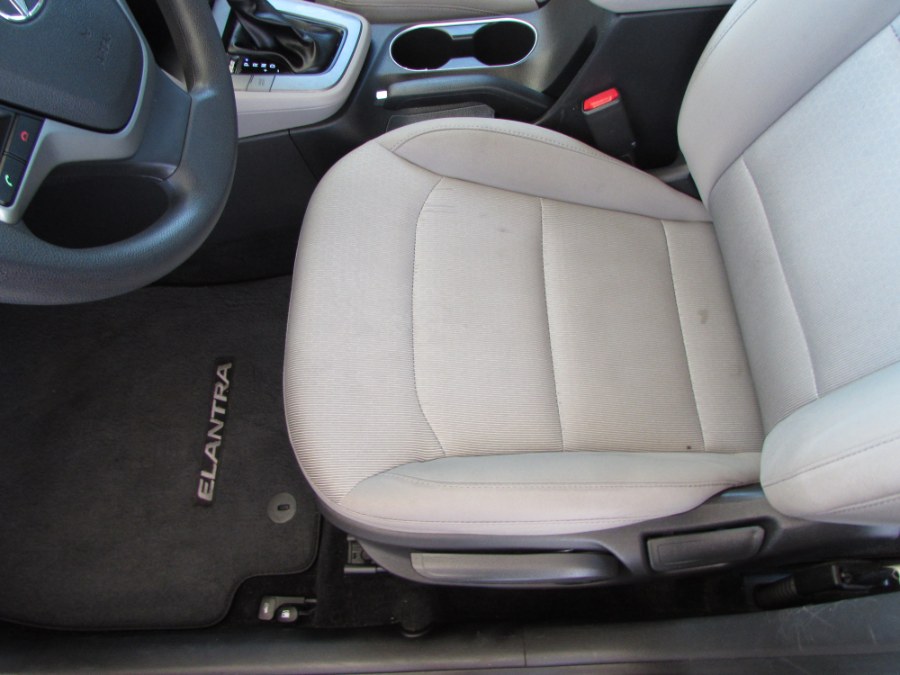 Used Hyundai Elantra SE 2.0L Auto (Alabama) 2017 | VIP Auto Enterprise, Inc. Orlando, Florida Used Hyundai Elantra SE 2.0L Auto (Alabama) 2017 | VIP Auto Enterprise, Inc. Orlando, Florida