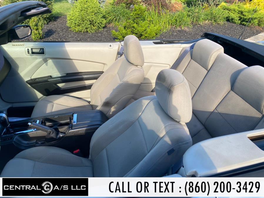 Used Ford Mustang 2dr Conv V6 2010 | Central A/S LLC. East Windsor, Connecticut Used Ford Mustang 2dr Conv V6 2010 | Central A/S LLC. East Windsor, Connecticut