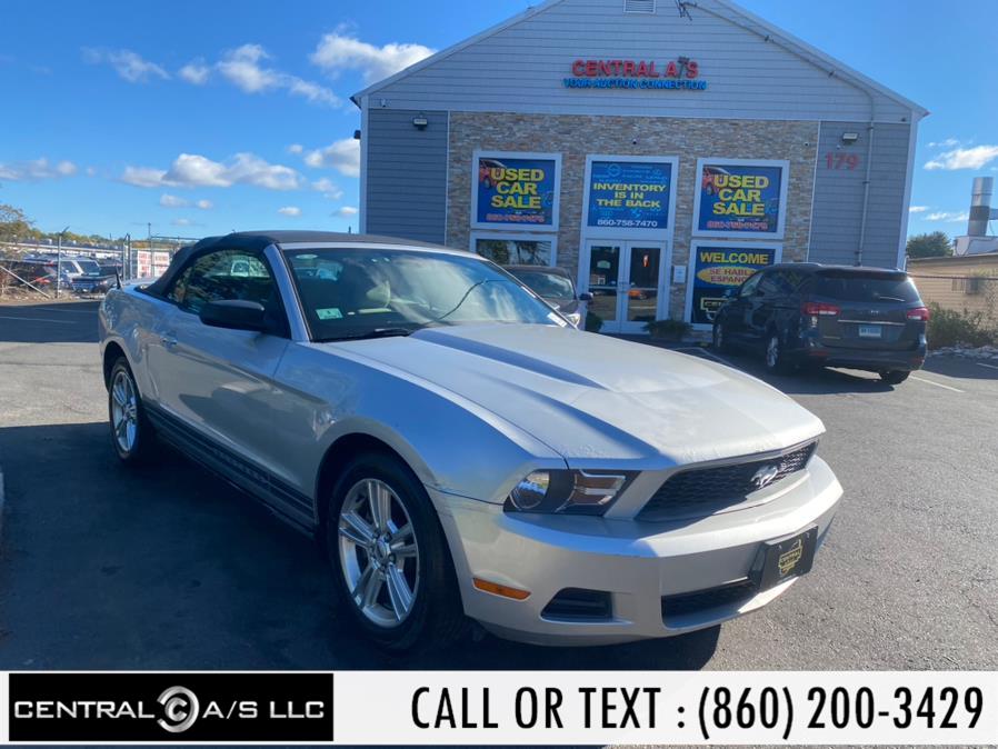Used Ford Mustang 2dr Conv V6 2010 | Central A/S LLC. East Windsor, Connecticut