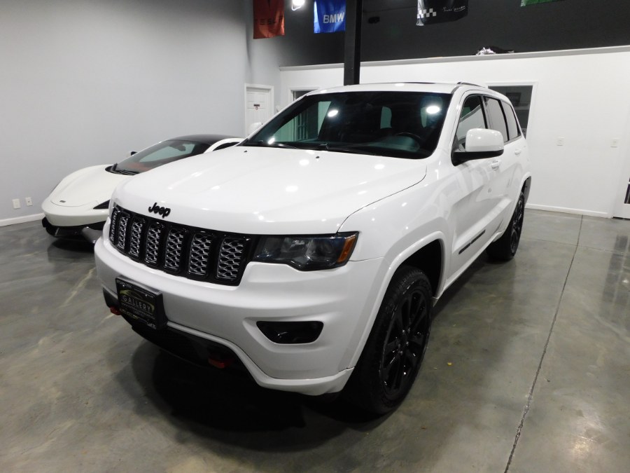 Used Jeep Grand Cherokee Altitude 4x4 *Ltd Avail* 2017 | Auto Gallery. Lodi, New Jersey Used Jeep Grand Cherokee Altitude 4x4 *Ltd Avail* 2017 | Auto Gallery. Lodi, New Jersey