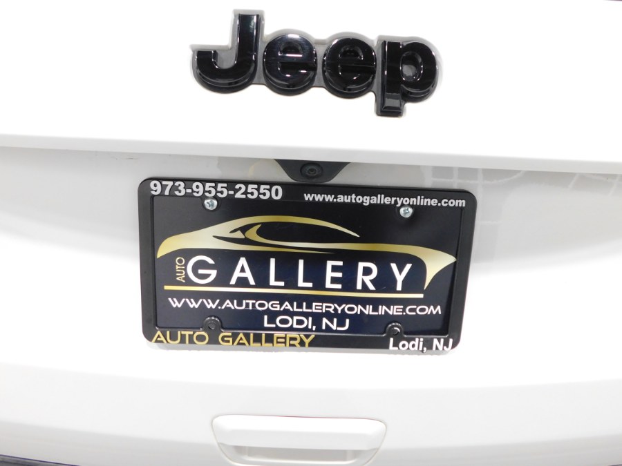 Used Jeep Grand Cherokee Altitude 4x4 *Ltd Avail* 2017 | Auto Gallery. Lodi, New Jersey Used Jeep Grand Cherokee Altitude 4x4 *Ltd Avail* 2017 | Auto Gallery. Lodi, New Jersey