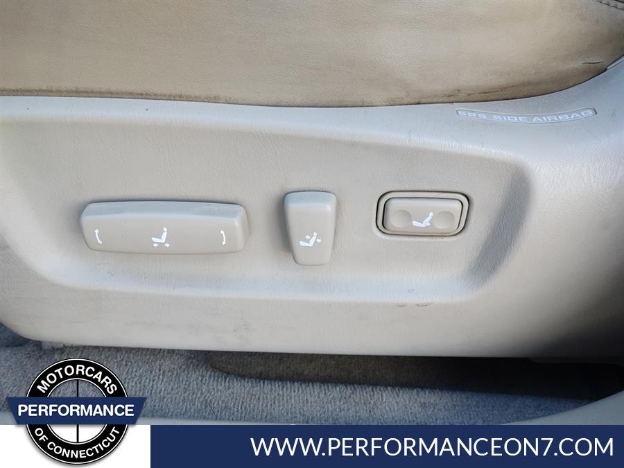 2002 Lexus RX 300 4dr SUV 4WD, available for sale in Wilton, Connecticut | Performance Motor Cars Of Connecticut LLC. Wilton, Connecticut 2002 Lexus RX 300 4dr SUV 4WD, available for sale in Wilton, Connecticut | Performance Motor Cars Of Connecticut LLC. Wilton, Connecticut