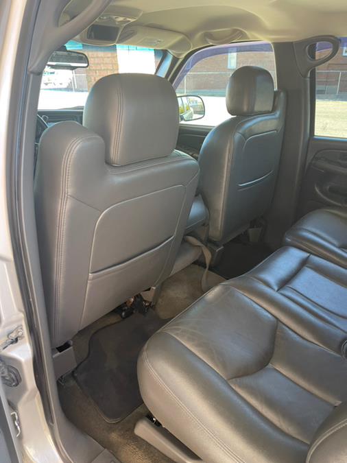 Used GMC Sierra 1500 Crew Cab 143.5" WB 4WD SLT 2005 | Supreme Automotive. New Britain, Connecticut Used GMC Sierra 1500 Crew Cab 143.5" WB 4WD SLT 2005 | Supreme Automotive. New Britain, Connecticut