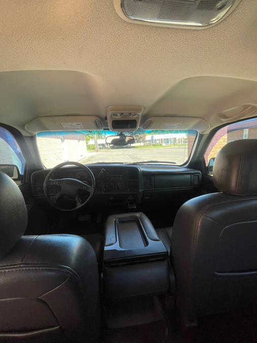Used GMC Sierra 1500 Crew Cab 143.5" WB 4WD SLT 2005 | Supreme Automotive. New Britain, Connecticut Used GMC Sierra 1500 Crew Cab 143.5" WB 4WD SLT 2005 | Supreme Automotive. New Britain, Connecticut