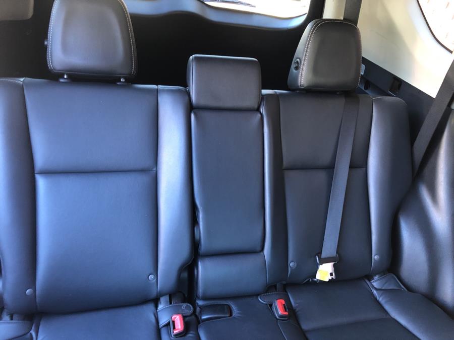 2013 Toyota RAV4 AWD 4dr Limited, available for sale in Waterbury, Connecticut | National Auto Brokers, Inc.. Waterbury, Connecticut 2013 Toyota RAV4 AWD 4dr Limited, available for sale in Waterbury, Connecticut | National Auto Brokers, Inc.. Waterbury, Connecticut