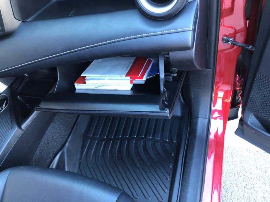 2013 Toyota RAV4 AWD 4dr Limited, available for sale in Waterbury, Connecticut | National Auto Brokers, Inc.. Waterbury, Connecticut 2013 Toyota RAV4 AWD 4dr Limited, available for sale in Waterbury, Connecticut | National Auto Brokers, Inc.. Waterbury, Connecticut