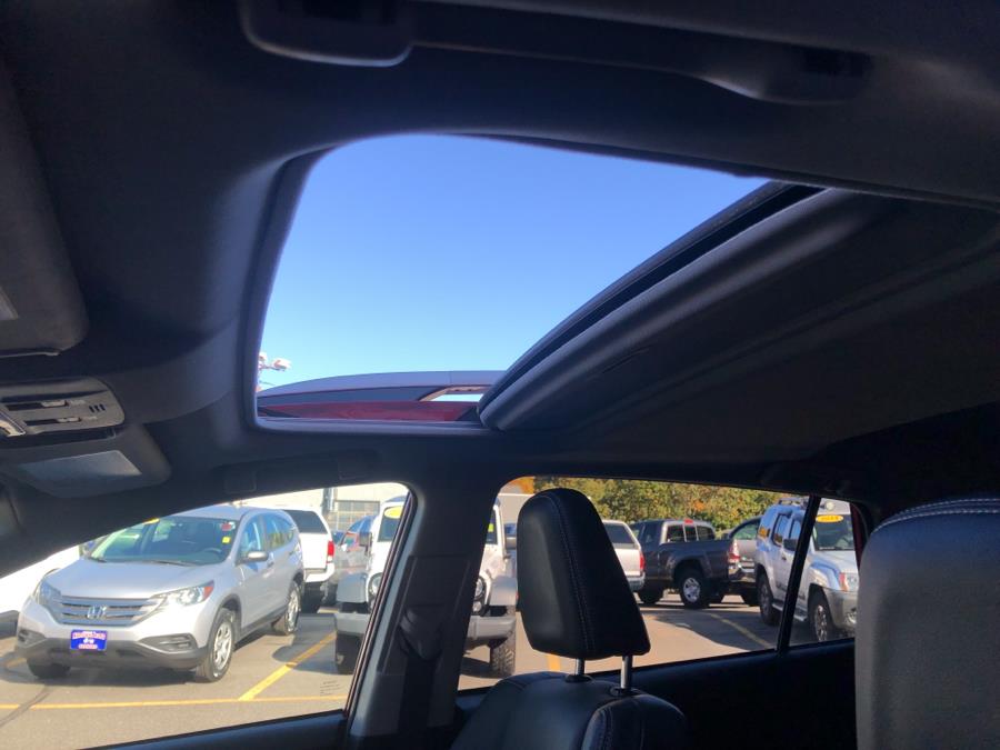 2013 Toyota RAV4 AWD 4dr Limited, available for sale in Waterbury, Connecticut | National Auto Brokers, Inc.. Waterbury, Connecticut 2013 Toyota RAV4 AWD 4dr Limited, available for sale in Waterbury, Connecticut | National Auto Brokers, Inc.. Waterbury, Connecticut
