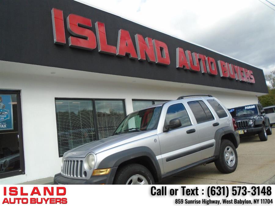 2007 Jeep Liberty Sport 4dr SUV 4WD, available for sale in West Babylon, New York | Island Auto Buyers. West Babylon, New York