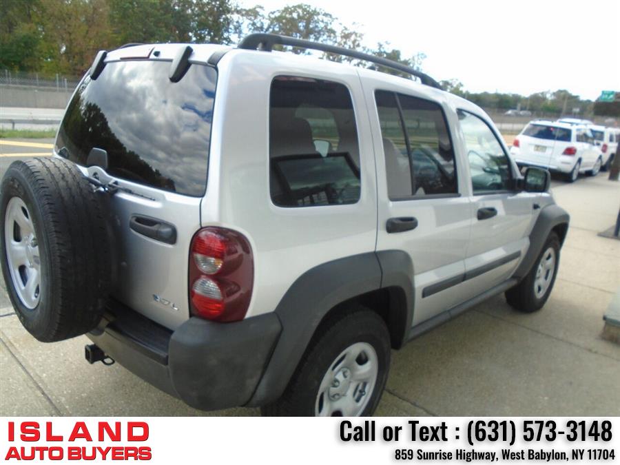 2007 Jeep Liberty Sport 4dr SUV 4WD, available for sale in West Babylon, New York | Island Auto Buyers. West Babylon, New York 2007 Jeep Liberty Sport 4dr SUV 4WD, available for sale in West Babylon, New York | Island Auto Buyers. West Babylon, New York