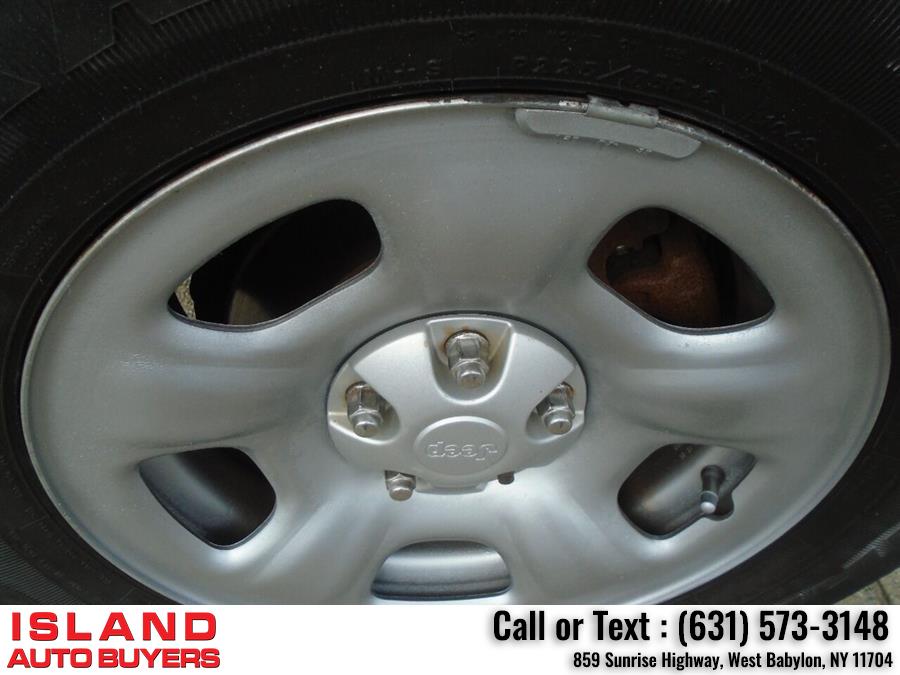2007 Jeep Liberty Sport 4dr SUV 4WD, available for sale in West Babylon, New York | Island Auto Buyers. West Babylon, New York 2007 Jeep Liberty Sport 4dr SUV 4WD, available for sale in West Babylon, New York | Island Auto Buyers. West Babylon, New York