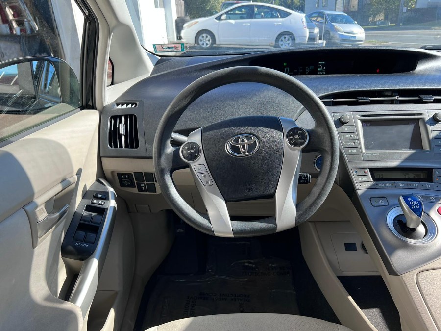2013 Toyota Prius 5dr HB Two (Natl), available for sale in West Haven, Connecticut | Uzun Auto. West Haven, Connecticut 2013 Toyota Prius 5dr HB Two (Natl), available for sale in West Haven, Connecticut | Uzun Auto. West Haven, Connecticut