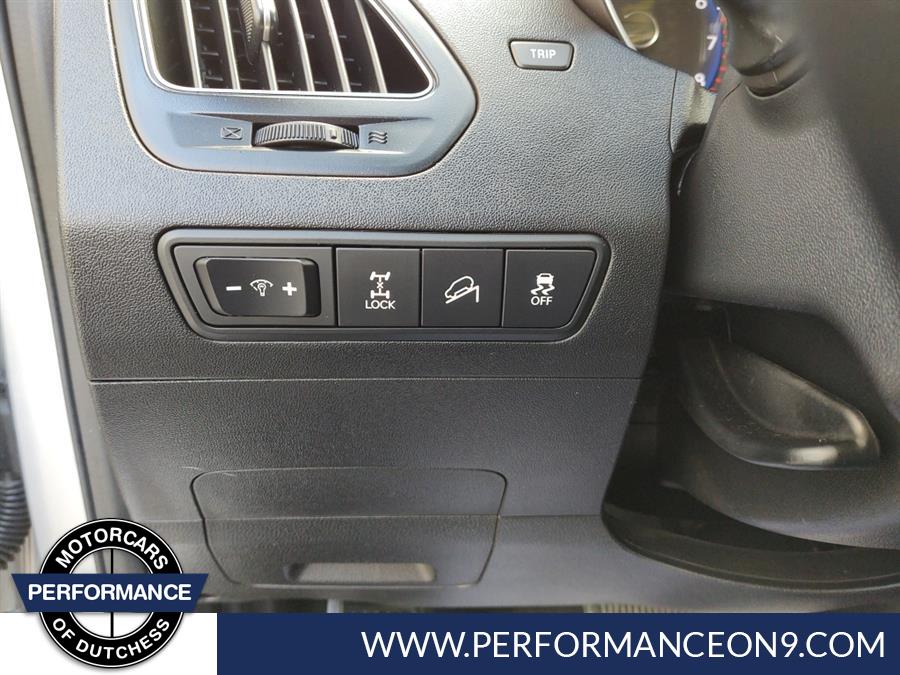 2011 Hyundai Tucson AWD 4dr Auto Limited PZEV, available for sale in Wappingers Falls, New York | Performance Motor Cars. Wappingers Falls, New York 2011 Hyundai Tucson AWD 4dr Auto Limited PZEV, available for sale in Wappingers Falls, New York | Performance Motor Cars. Wappingers Falls, New York