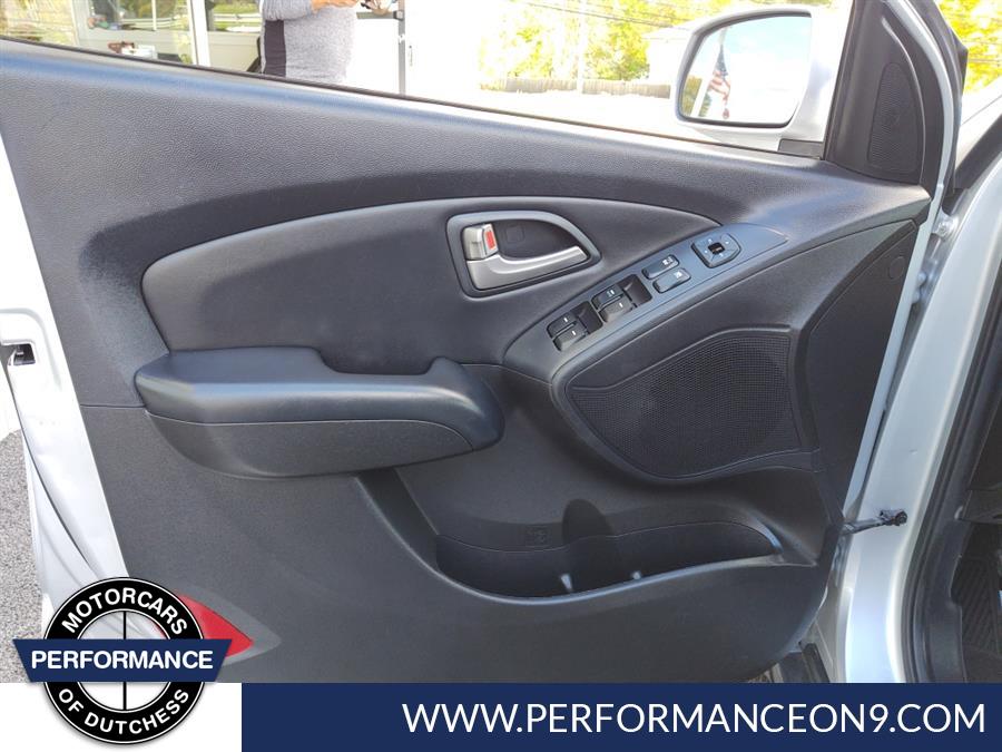 2011 Hyundai Tucson AWD 4dr Auto Limited PZEV, available for sale in Wappingers Falls, New York | Performance Motor Cars. Wappingers Falls, New York 2011 Hyundai Tucson AWD 4dr Auto Limited PZEV, available for sale in Wappingers Falls, New York | Performance Motor Cars. Wappingers Falls, New York