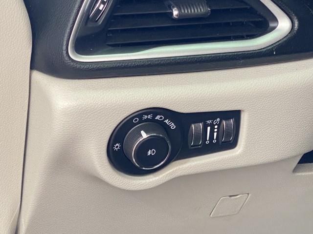Used Chrysler Pacifica Touring L 2020 | Queens Auto Mall. Richmond Hill, New York Used Chrysler Pacifica Touring L 2020 | Queens Auto Mall. Richmond Hill, New York