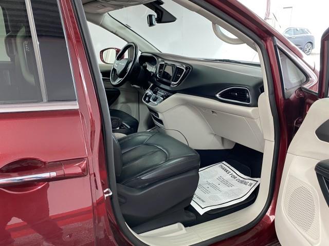 Used Chrysler Pacifica Touring L 2020 | Queens Auto Mall. Richmond Hill, New York Used Chrysler Pacifica Touring L 2020 | Queens Auto Mall. Richmond Hill, New York