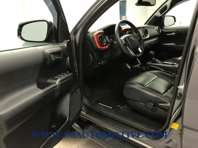Used Toyota Tacoma TRD Sport Double Cab 5' Bed V6 AT 2019 | J&M Automotive Sls&Svc LLC. Naugatuck, Connecticut Used Toyota Tacoma TRD Sport Double Cab 5' Bed V6 AT 2019 | J&M Automotive Sls&Svc LLC. Naugatuck, Connecticut
