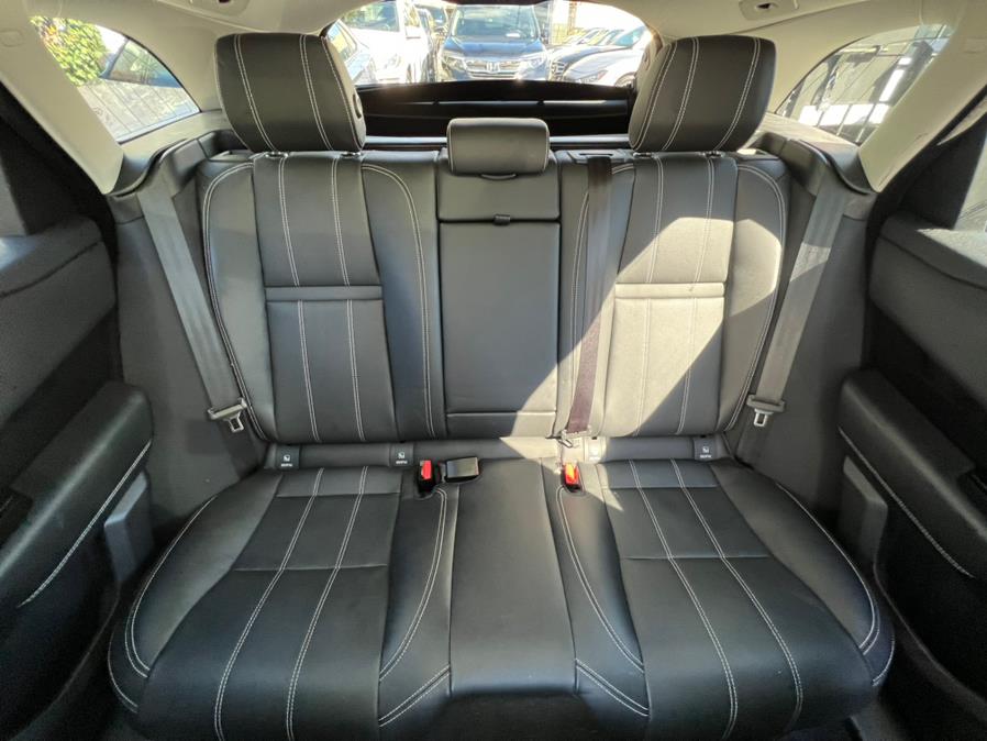 Used Land Rover Range Rover Velar P250 S 2019 | Sunrise Autoland. Jamaica, New York Used Land Rover Range Rover Velar P250 S 2019 | Sunrise Autoland. Jamaica, New York