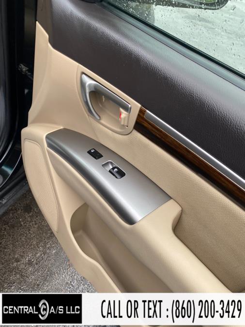 2012 Hyundai Santa Fe FWD 4dr I4 GLS, available for sale in East Windsor, Connecticut | Central A/S LLC. East Windsor, Connecticut 2012 Hyundai Santa Fe FWD 4dr I4 GLS, available for sale in East Windsor, Connecticut | Central A/S LLC. East Windsor, Connecticut