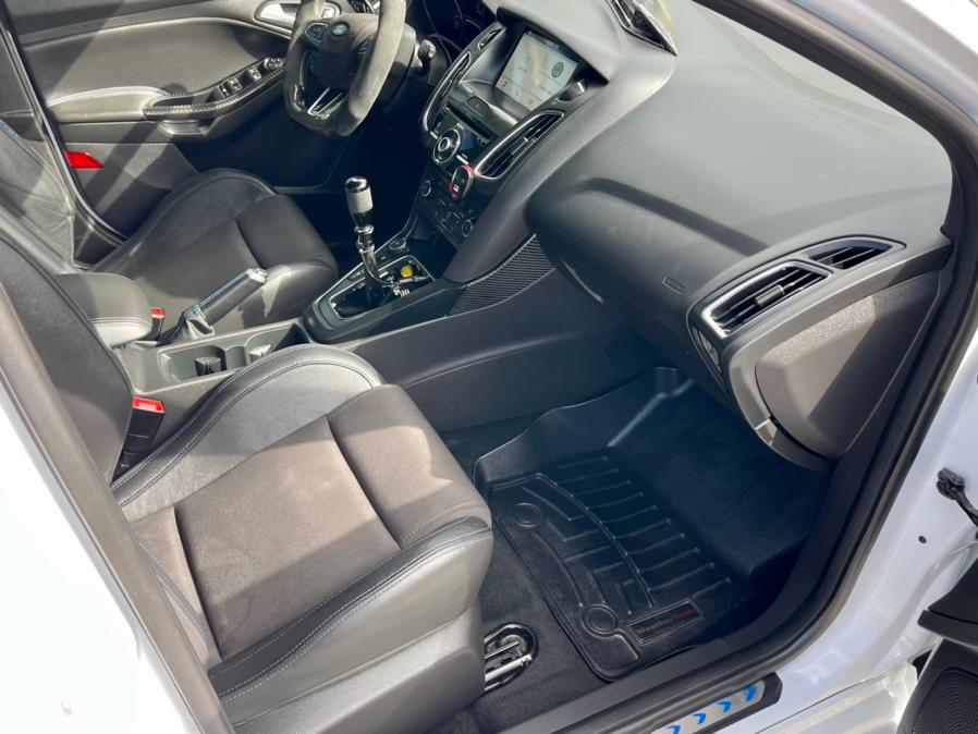 2017 Ford Focus RS Hatch, available for sale in South Windsor, Connecticut | Mike And Tony Auto Sales, Inc. South Windsor, Connecticut 2017 Ford Focus RS Hatch, available for sale in South Windsor, Connecticut | Mike And Tony Auto Sales, Inc. South Windsor, Connecticut