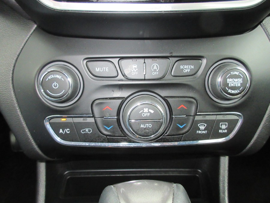 2019 Jeep Cherokee Limited 4x4, available for sale in Linden, New Jersey | Route 27 Auto Mall. Linden, New Jersey 2019 Jeep Cherokee Limited 4x4, available for sale in Linden, New Jersey | Route 27 Auto Mall. Linden, New Jersey
