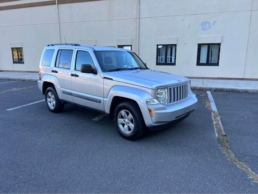 2011 Jeep Liberty 4WD 4dr Sport, available for sale in Waterbury, Connecticut | WT Auto LLC. Waterbury, Connecticut