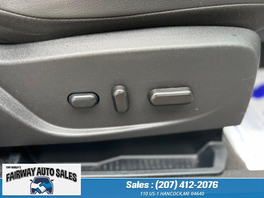 Used Ford Escape Titanium Titanium 4WD 2017 | Fairway Auto Sales. Hancock, Maine Used Ford Escape Titanium Titanium 4WD 2017 | Fairway Auto Sales. Hancock, Maine