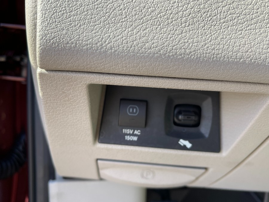 2007 Chrysler Aspen 4WD 4dr Limited, available for sale in Darien, Wisconsin | Geneva Motor Cars. Darien, Wisconsin 2007 Chrysler Aspen 4WD 4dr Limited, available for sale in Darien, Wisconsin | Geneva Motor Cars. Darien, Wisconsin