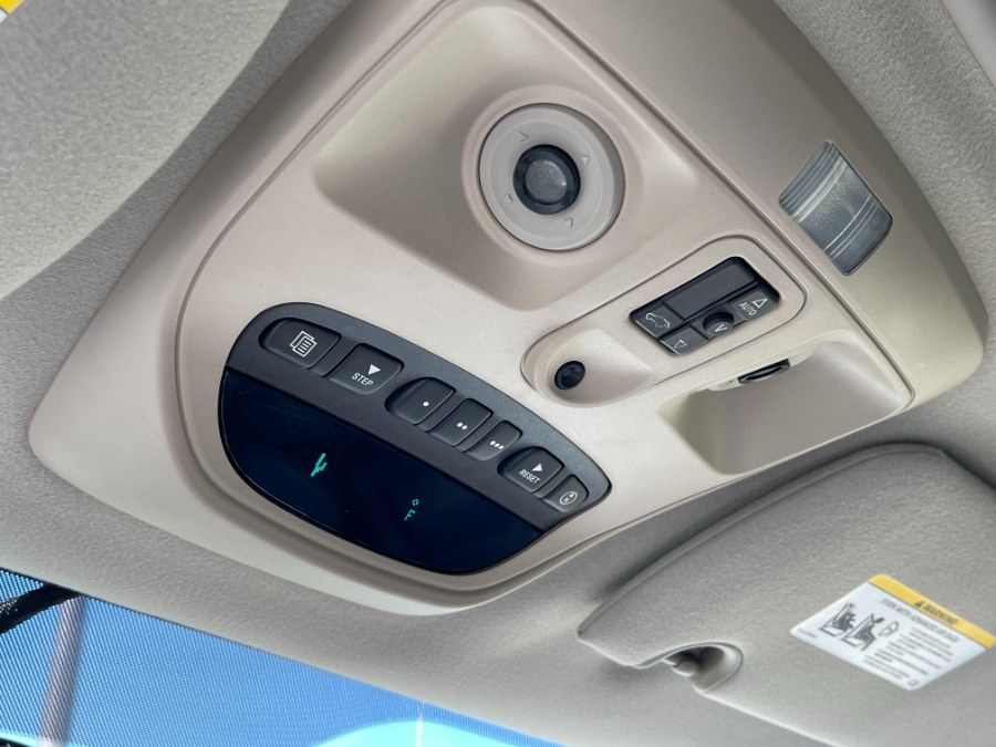 2007 Chrysler Aspen 4WD 4dr Limited, available for sale in Darien, Wisconsin | Geneva Motor Cars. Darien, Wisconsin 2007 Chrysler Aspen 4WD 4dr Limited, available for sale in Darien, Wisconsin | Geneva Motor Cars. Darien, Wisconsin