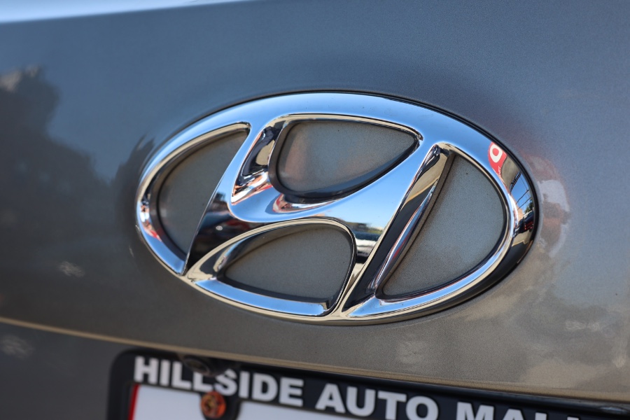 Used Hyundai Santa Fe Sport 2.4L Auto AWD 2018 | Hillside Auto Mall Inc.. Jamaica, New York Used Hyundai Santa Fe Sport 2.4L Auto AWD 2018 | Hillside Auto Mall Inc.. Jamaica, New York
