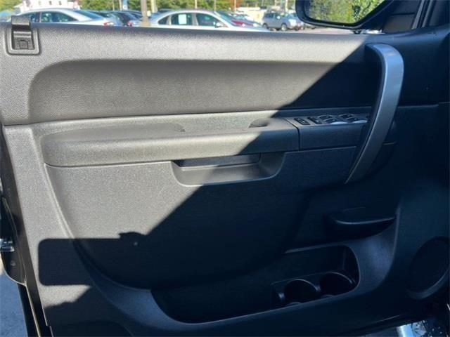 2012 Chevrolet Silverado 1500 LT, available for sale in Stratford, Connecticut | Wiz Leasing Inc. Stratford, Connecticut 2012 Chevrolet Silverado 1500 LT, available for sale in Stratford, Connecticut | Wiz Leasing Inc. Stratford, Connecticut