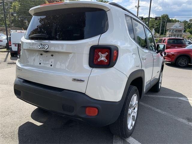 Used Jeep Renegade Latitude 2016 | Wiz Leasing Inc. Stratford, Connecticut Used Jeep Renegade Latitude 2016 | Wiz Leasing Inc. Stratford, Connecticut