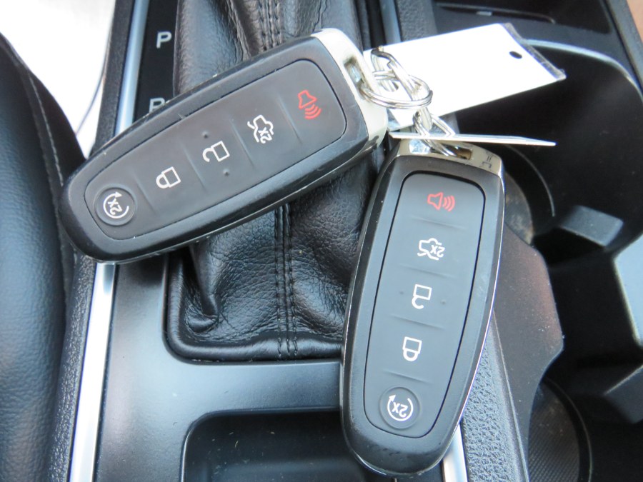 Used Ford Escape SEL PANO 2019 | Road Masters II INC. Middle Village, New York Used Ford Escape SEL PANO 2019 | Road Masters II INC. Middle Village, New York