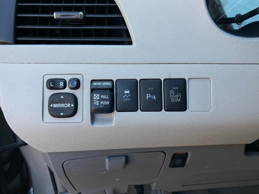2014 Toyota Sienna 5dr 7-Pass Van V6 XLE AWD (Natl), available for sale in Brooklyn, New York | Carsbuck Inc.. Brooklyn, New York 2014 Toyota Sienna 5dr 7-Pass Van V6 XLE AWD (Natl), available for sale in Brooklyn, New York | Carsbuck Inc.. Brooklyn, New York